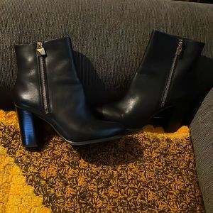 Mike Kors Boots